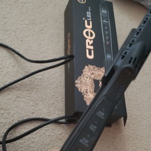 Croc led 1 inch Flat Iron
